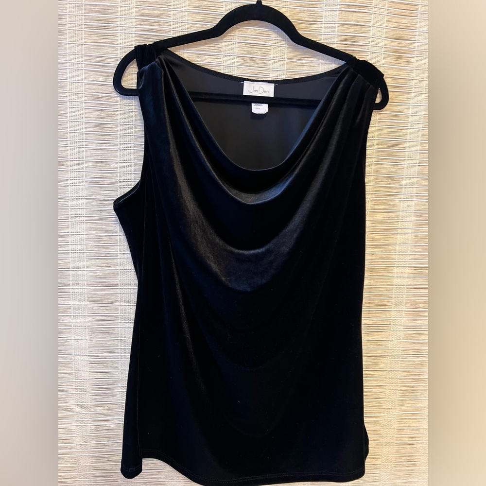 Black Draped Velvet Tank Top Sz L /12